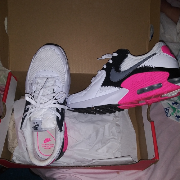 Nike Shoes - Nike air max brand new in box